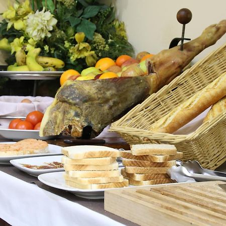 Apartaments Travessera-Parc Gueell Барселона Экстерьер фото