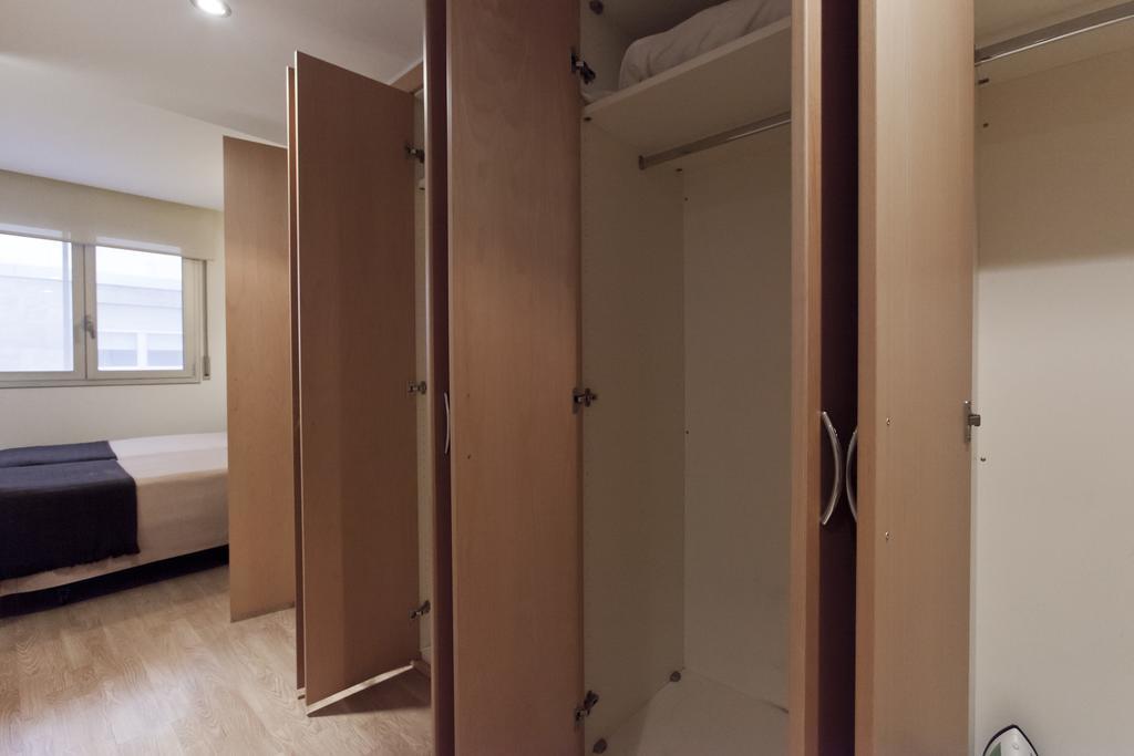 Apartaments Travessera-Parc Gueell Барселона Экстерьер фото
