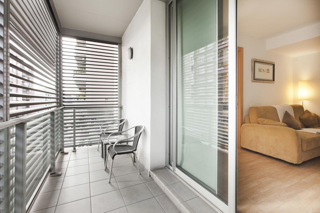 Apartaments Travessera-Parc Gueell Барселона Экстерьер фото