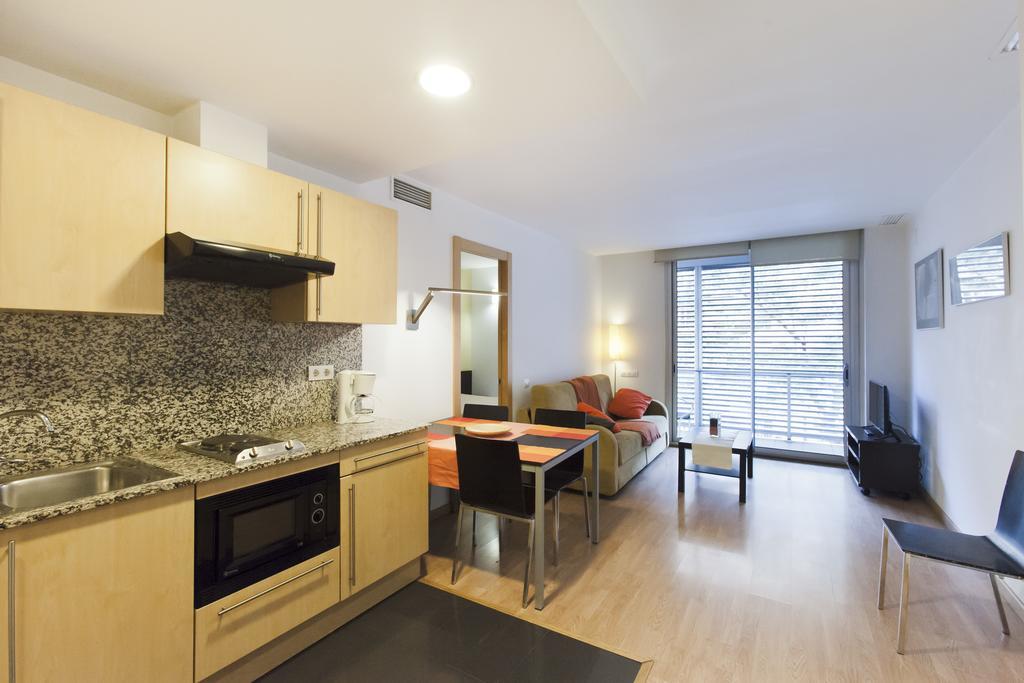 Apartaments Travessera-Parc Gueell Барселона Экстерьер фото