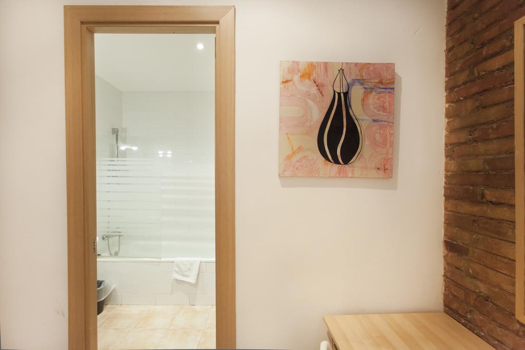 Apartaments Travessera-Parc Gueell Барселона Экстерьер фото